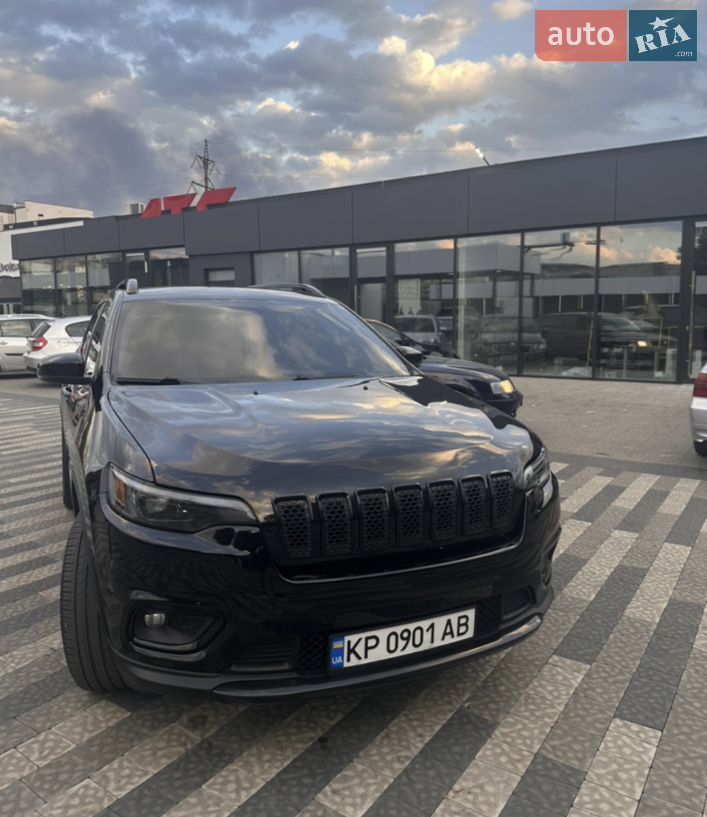 2019 Jeep Cherokee - мініатюра 5
