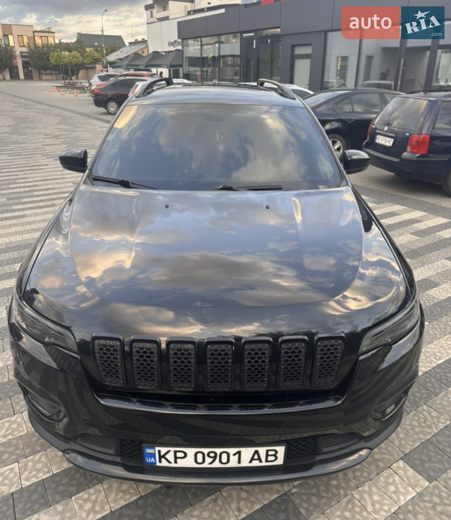 2019 Jeep Cherokee - мініатюра 3