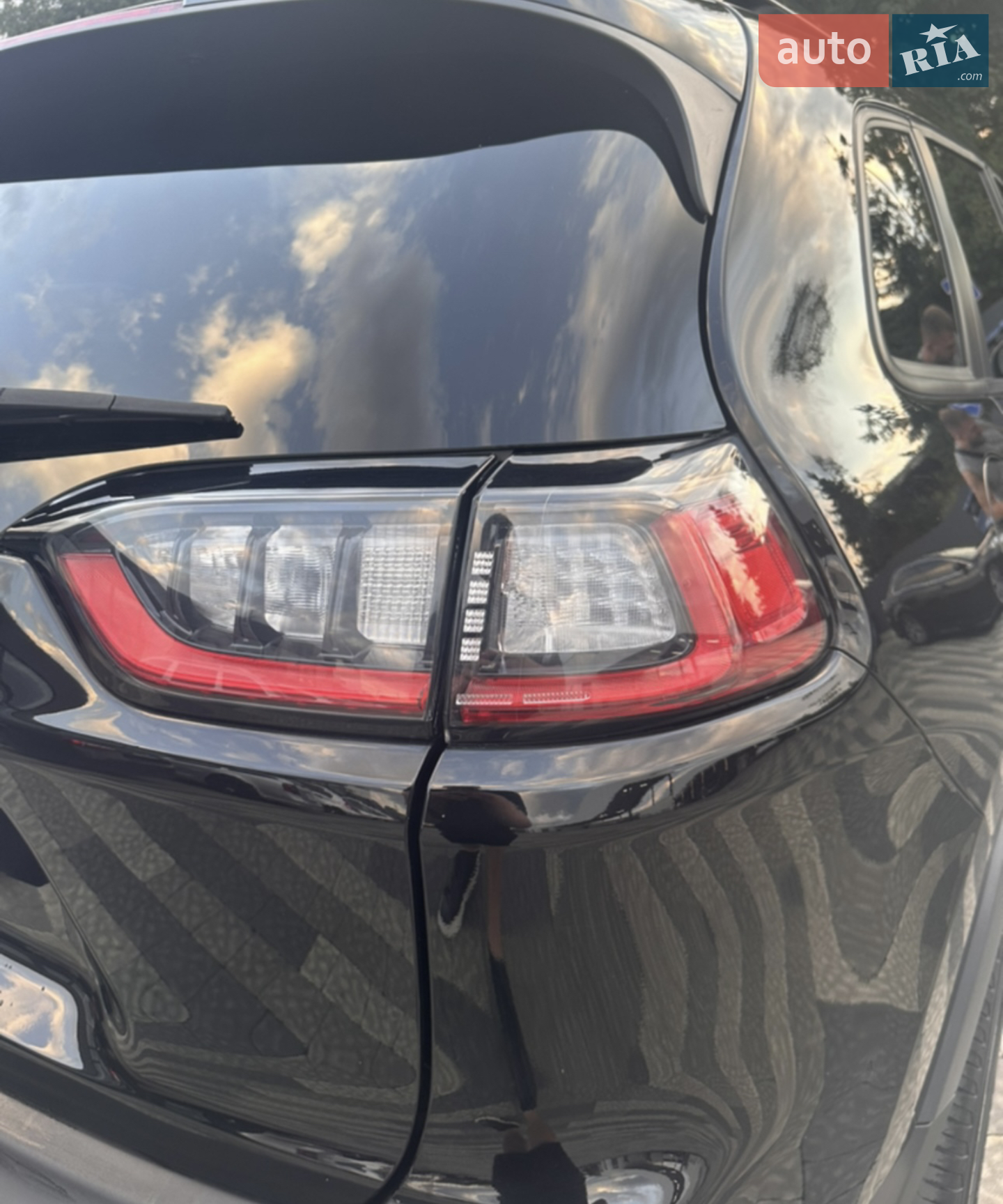 2019 Jeep Cherokee - мініатюра 6
