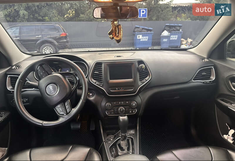 Внедорожник / Кроссовер Jeep Cherokee 2019 в Одессе