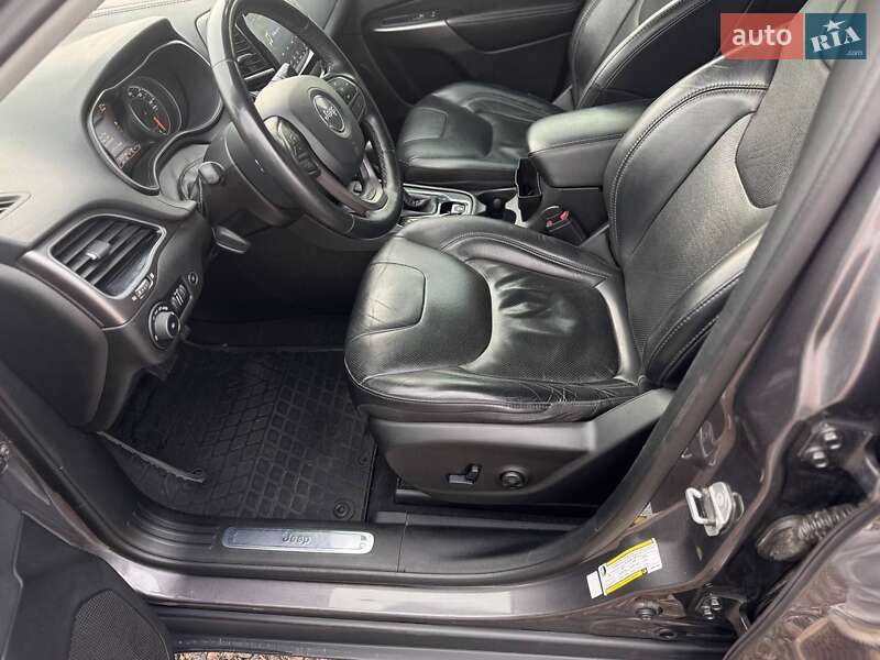 Позашляховик / Кросовер Jeep Cherokee 2018 в Вознесенську