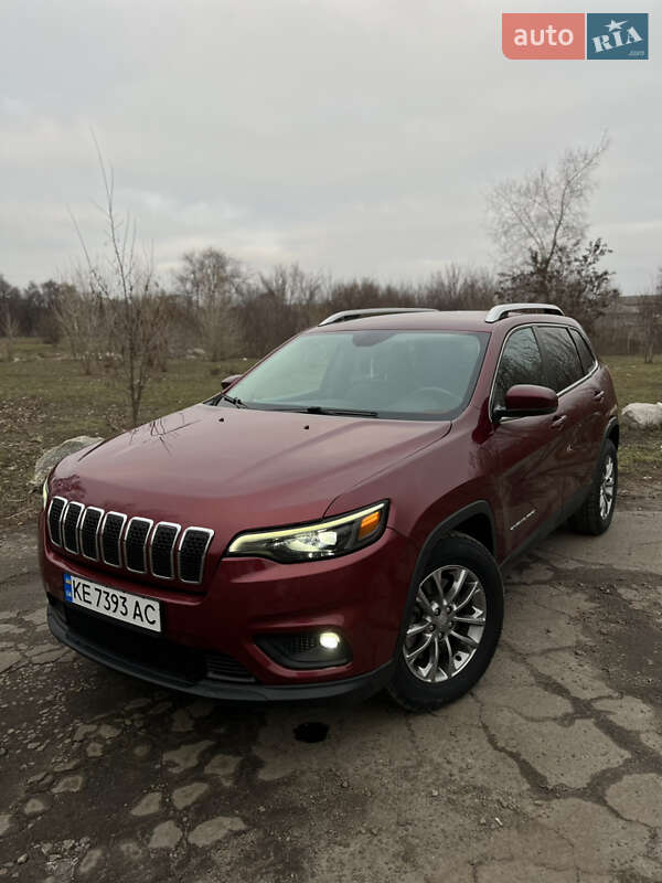 Внедорожник / Кроссовер Jeep Cherokee 2018 в 