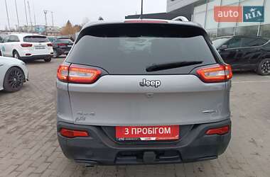 Позашляховик / Кросовер Jeep Cherokee 2017 в 
