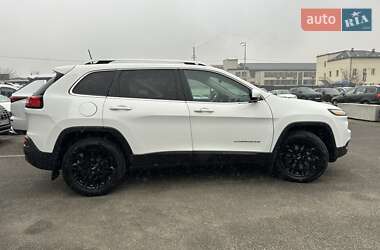 Внедорожник / Кроссовер Jeep Cherokee 2017 в Киеве