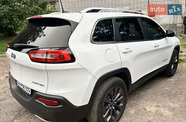 Внедорожник / Кроссовер Jeep Cherokee 2017 в 