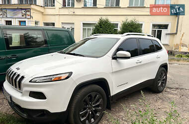 Внедорожник / Кроссовер Jeep Cherokee 2017 в 