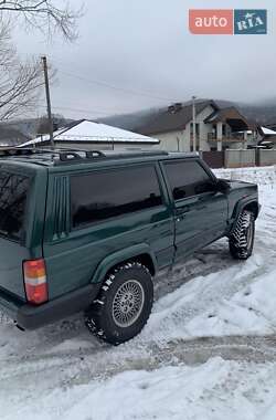 Внедорожник / Кроссовер Jeep Cherokee 2000 в Мукачево