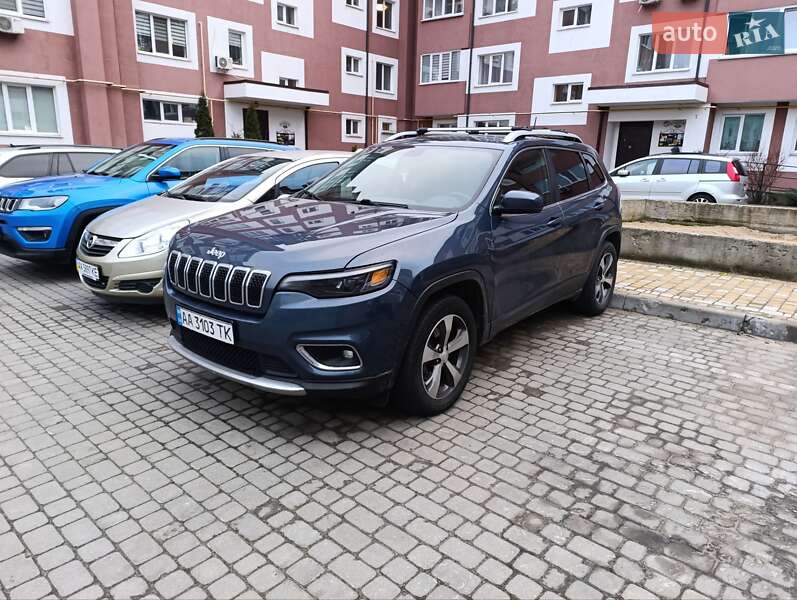 Внедорожник / Кроссовер Jeep Cherokee 2018 в Киеве