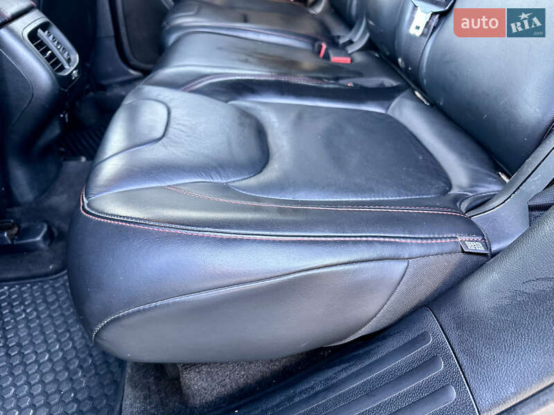 Позашляховик / Кросовер Jeep Cherokee 2015 в Львові