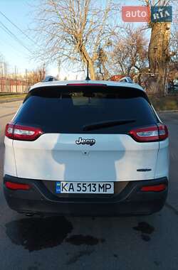 Позашляховик / Кросовер Jeep Cherokee 2016 в 