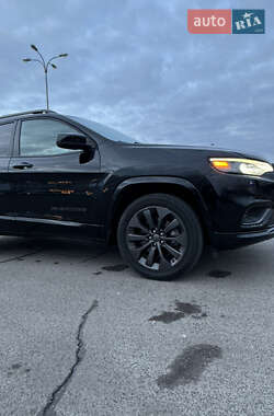 Внедорожник / Кроссовер Jeep Cherokee 2019 в 