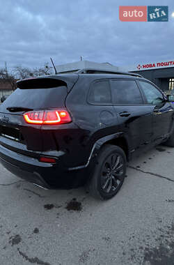 Внедорожник / Кроссовер Jeep Cherokee 2019 в 