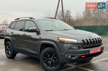 Внедорожник / Кроссовер Jeep Cherokee 2017 в Дубно