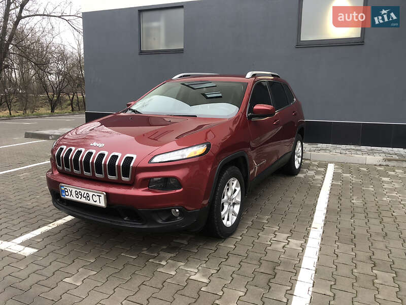 Внедорожник / Кроссовер Jeep Cherokee 2016 в Хмельницком