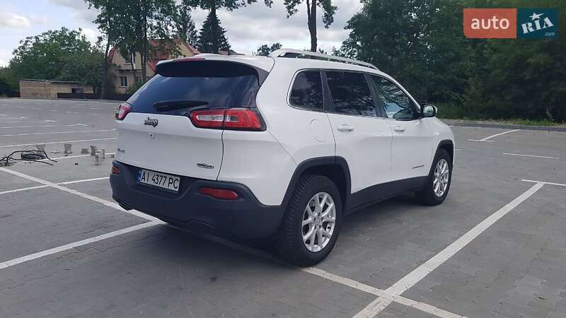 Внедорожник / Кроссовер Jeep Cherokee 2015 в Ирпене