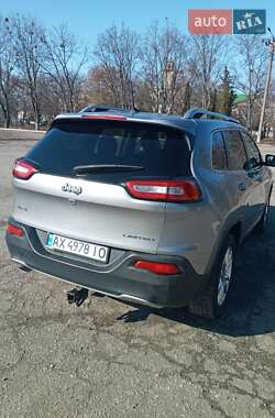 Внедорожник / Кроссовер Jeep Cherokee 2015 в 
