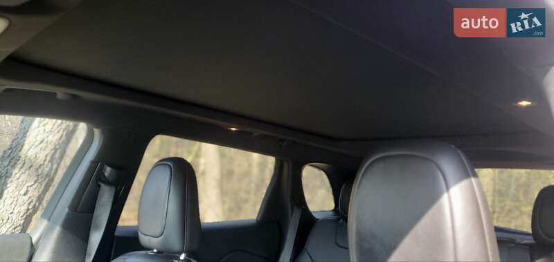 Внедорожник / Кроссовер Jeep Cherokee 2020 в Киеве