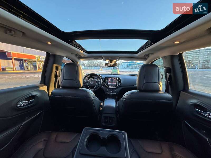 Позашляховик / Кросовер Jeep Cherokee 2020 в Сумах