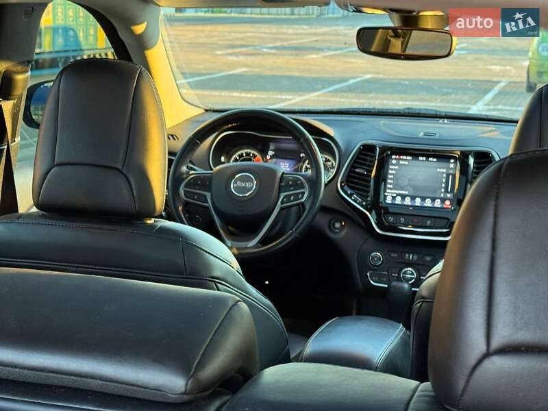 Позашляховик / Кросовер Jeep Cherokee 2020 в Сумах
