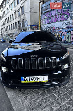 Внедорожник / Кроссовер Jeep Cherokee 2014 в Одессе