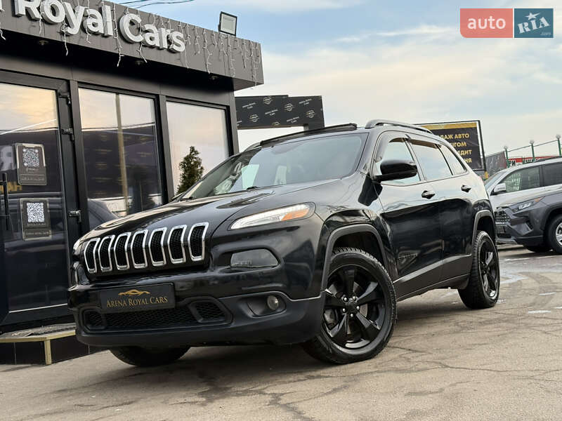 Внедорожник / Кроссовер Jeep Cherokee 2016 в Харькове