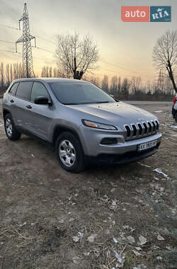 Внедорожник / Кроссовер Jeep Cherokee 2014 в Киеве