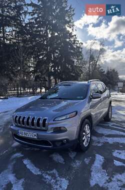 Внедорожник / Кроссовер Jeep Cherokee 2016 в Киеве