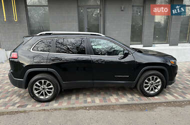 Внедорожник / Кроссовер Jeep Cherokee 2018 в 