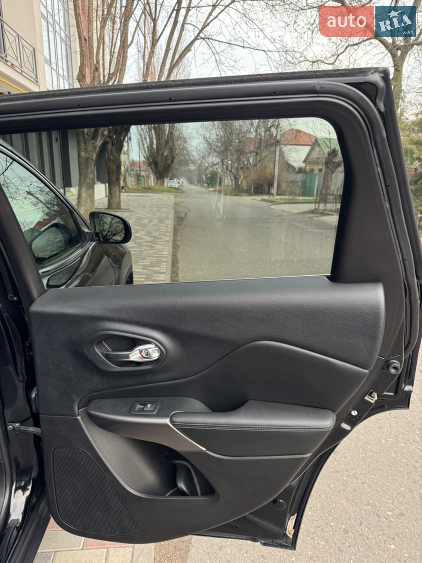 2018 Jeep Cherokee - мініатюра 22