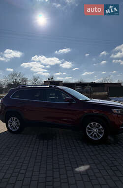 Внедорожник / Кроссовер Jeep Cherokee 2018 в 
