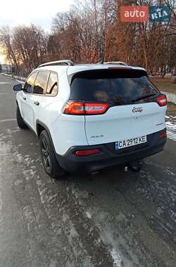 Позашляховик / Кросовер Jeep Cherokee 2015 в Христинівці