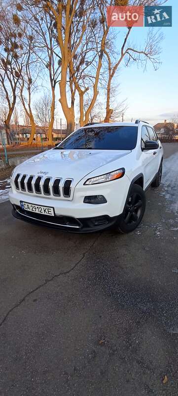 Позашляховик / Кросовер Jeep Cherokee 2015 в Христинівці