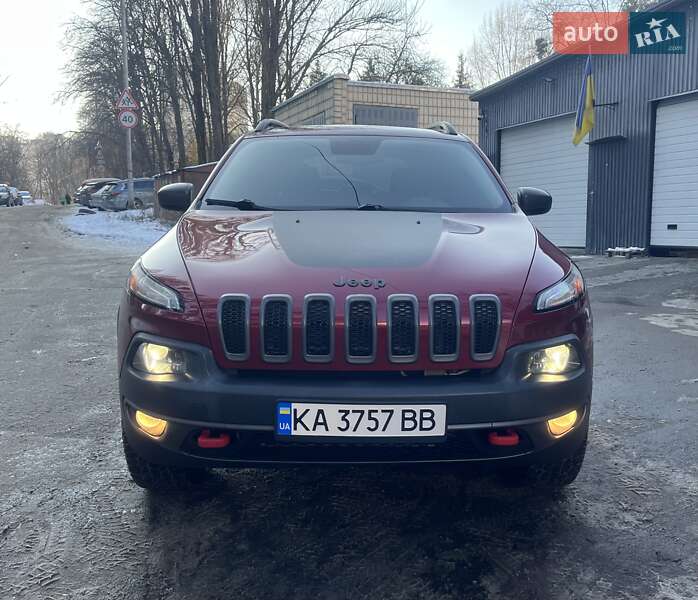 Внедорожник / Кроссовер Jeep Cherokee 2014 в Киеве