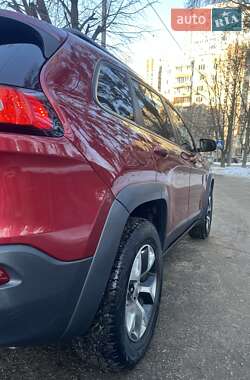 Внедорожник / Кроссовер Jeep Cherokee 2014 в 