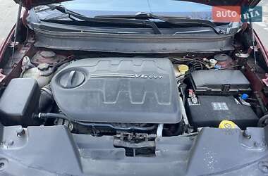 Внедорожник / Кроссовер Jeep Cherokee 2014 в 