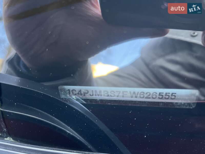 Внедорожник / Кроссовер Jeep Cherokee 2014 в Киеве