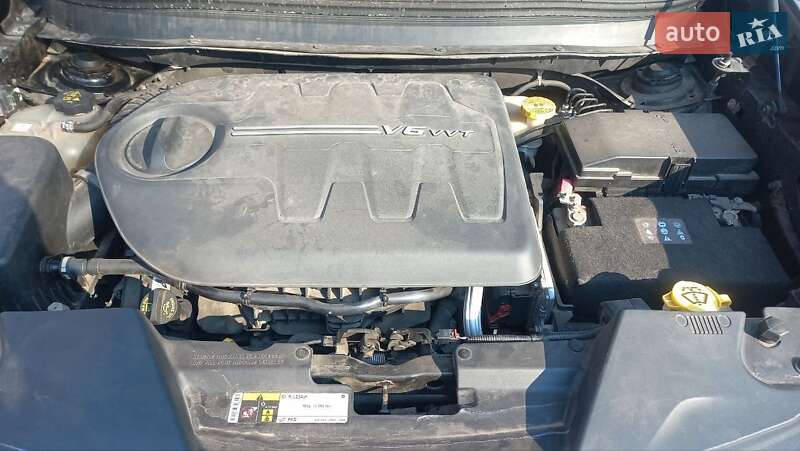 Позашляховик / Кросовер Jeep Cherokee 2014 в Кривому Розі