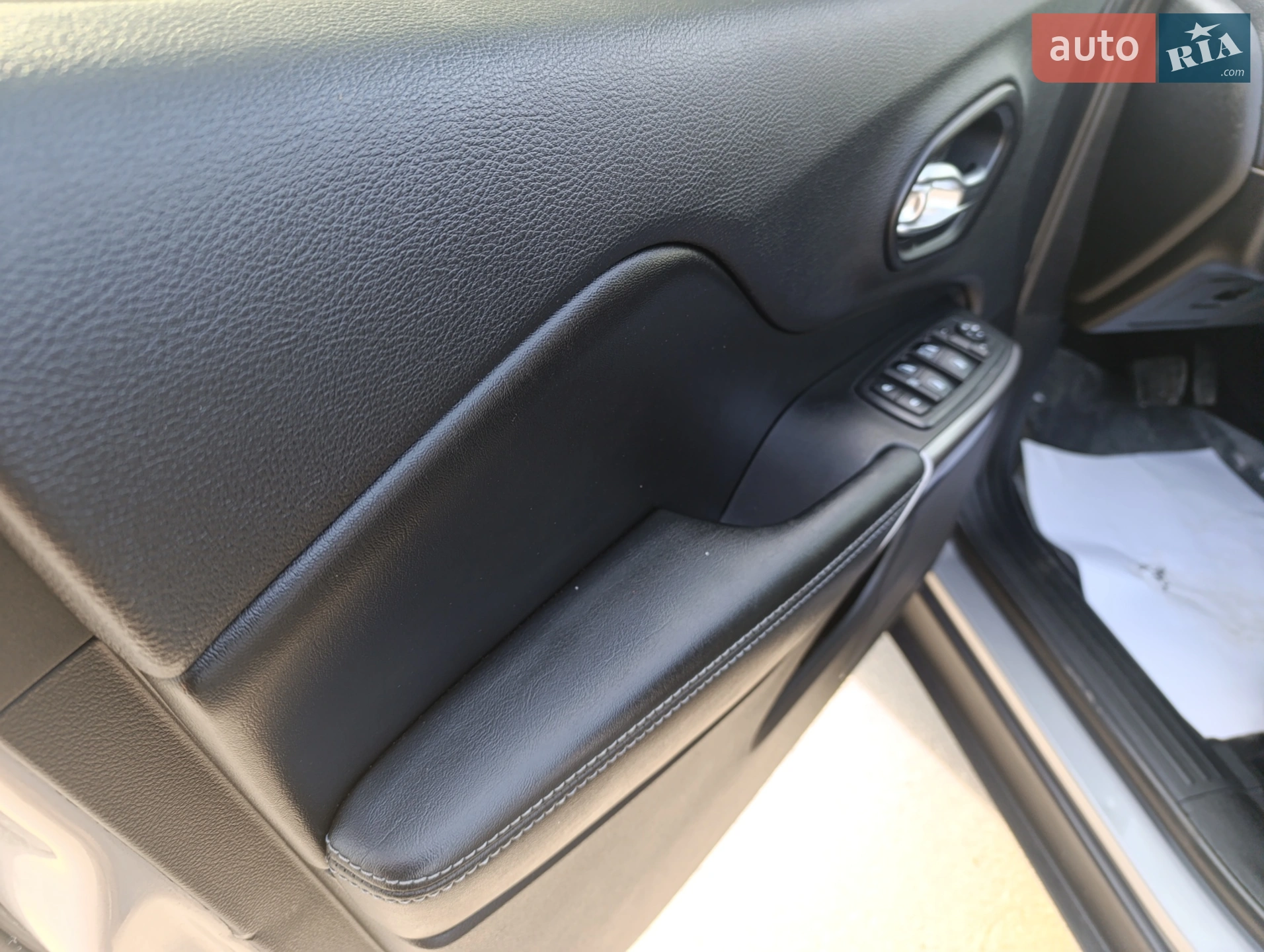 2019 Jeep Cherokee - мініатюра 10