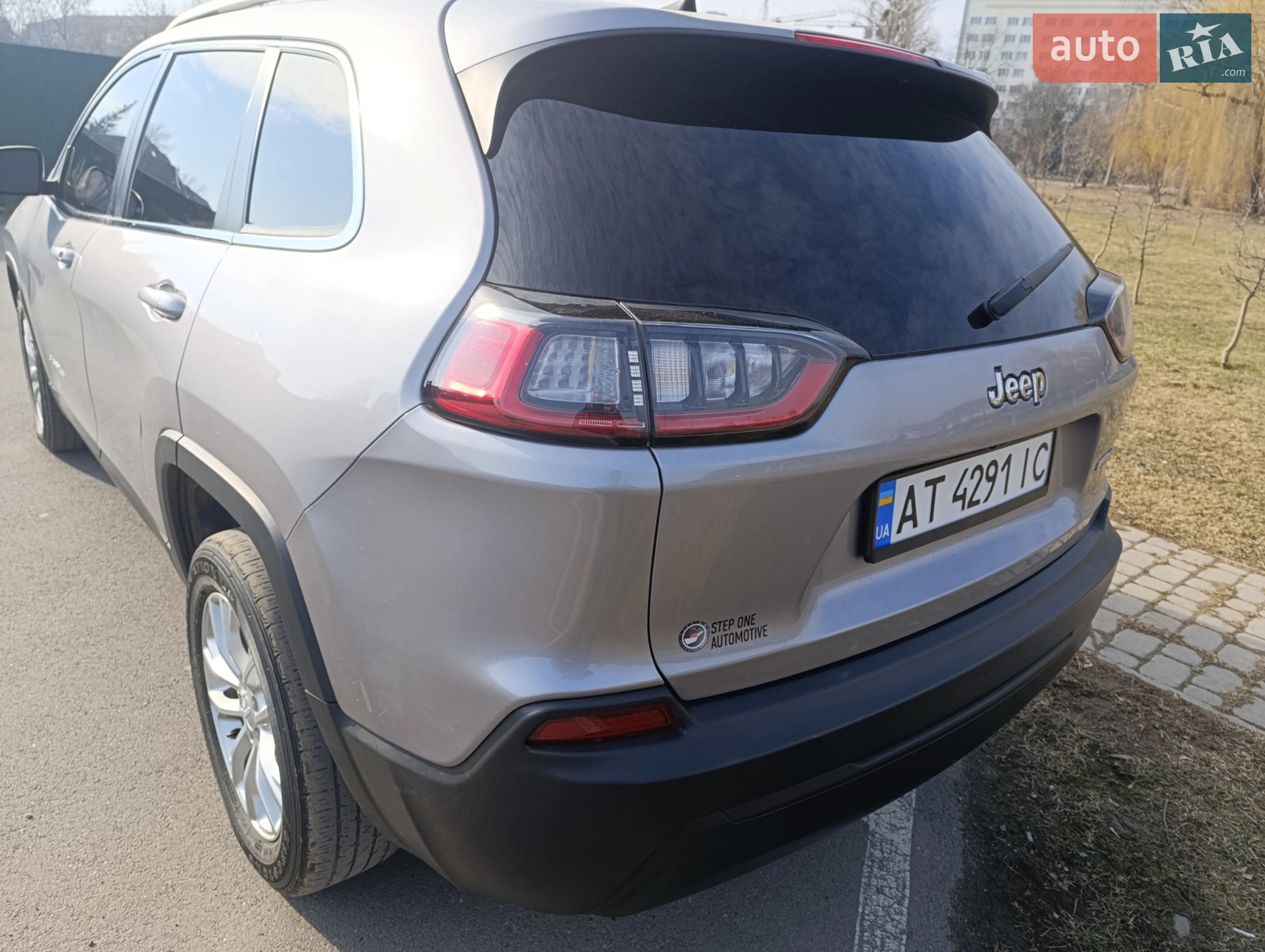 2019 Jeep Cherokee - мініатюра 12