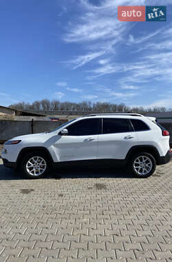 Внедорожник / Кроссовер Jeep Cherokee 2016 в 