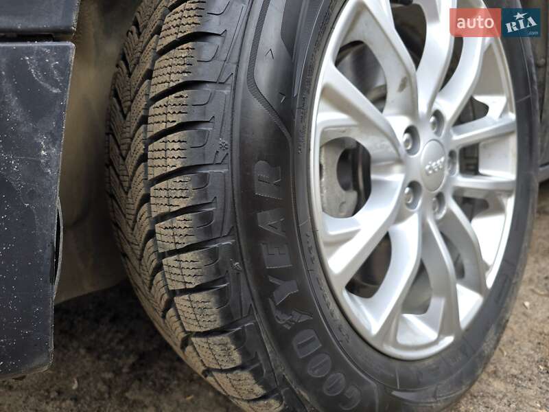 Позашляховик / Кросовер Jeep Cherokee 2018 в Львові