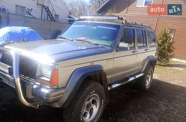 Внедорожник / Кроссовер Jeep Cherokee 1994 в Чугуеве