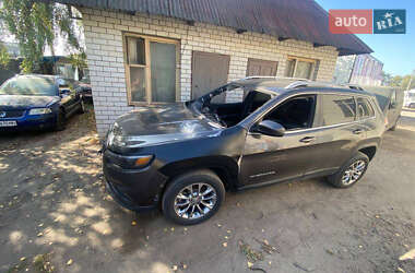 Внедорожник / Кроссовер Jeep Cherokee 2018 в 