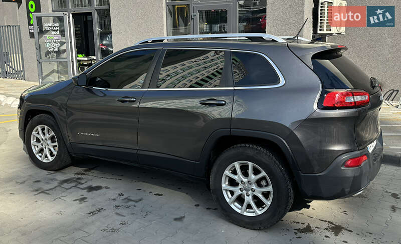 Внедорожник / Кроссовер Jeep Cherokee 2016 в Киеве фото 3 Внедорожник / Кроссовер Jeep Cherokee 2016 в Киеве