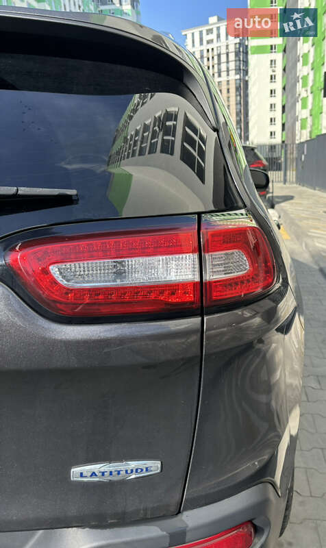 Внедорожник / Кроссовер Jeep Cherokee 2016 в Киеве фото 20 Внедорожник / Кроссовер Jeep Cherokee 2016 в Киеве