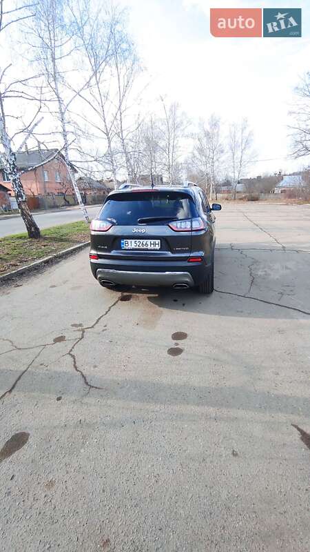 Позашляховик / Кросовер Jeep Cherokee 2019 в Полтаві