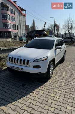 Позашляховик / Кросовер Jeep Cherokee 2015 в Чернівцях