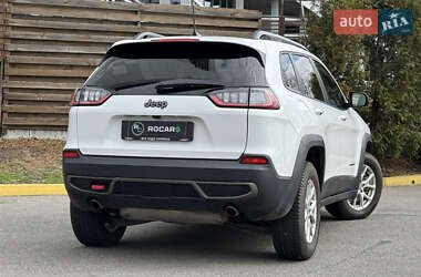 Внедорожник / Кроссовер Jeep Cherokee 2019 в 