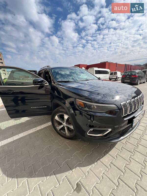 Внедорожник / Кроссовер Jeep Cherokee 2018 в Тернополе