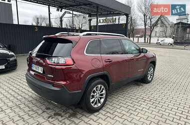 Позашляховик / Кросовер Jeep Cherokee 2018 в 
